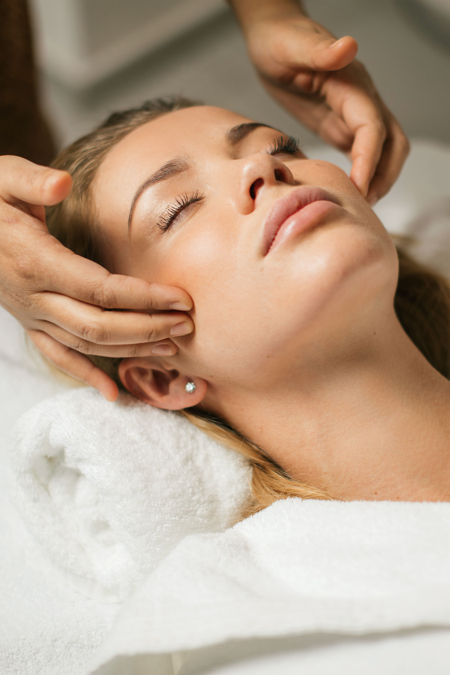 RF Microneedling, Functional Wellness & Aesthetics